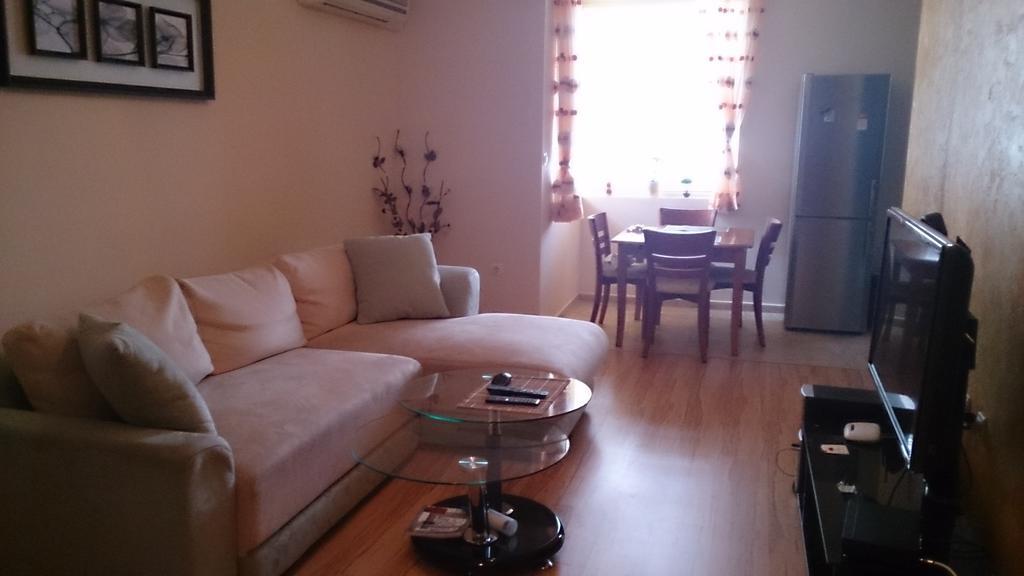 Geri Apartment Burgas Quarto foto